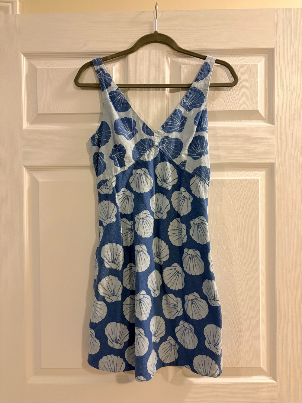 Abercrombie & Fitch Blue and White Shell-Print Mini Dress